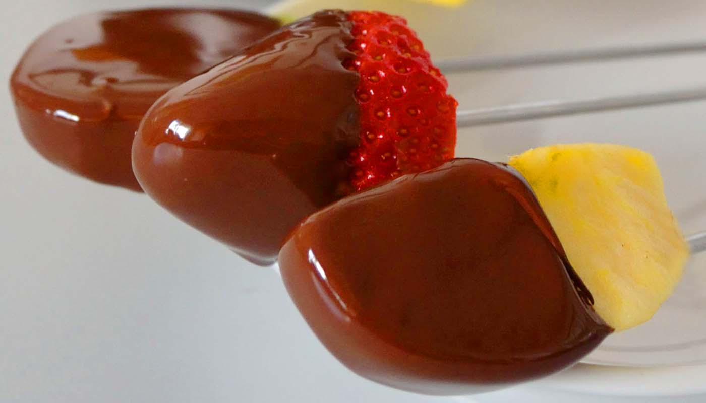 Receta de fondue de chocolate con frutas