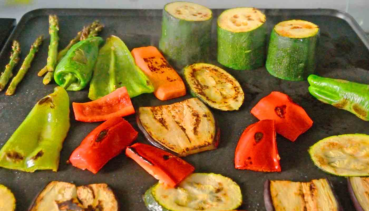 Trucos y consejos para asar a la plancha verduras y hortalizas - Asar: técnicas de cocina 