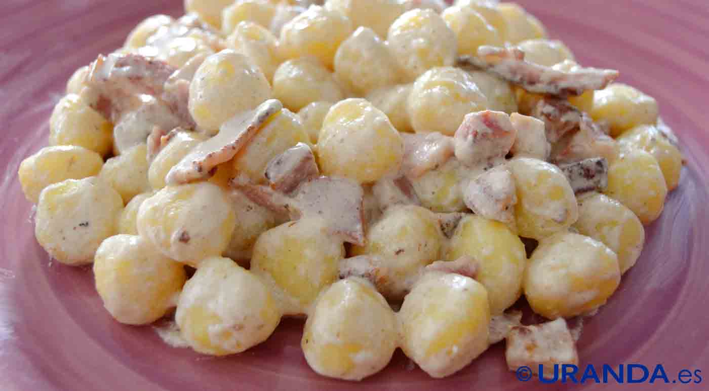 Receta de gnocchi o ñoquis a la carbonara - recetas de patatas hervidas o al vapor